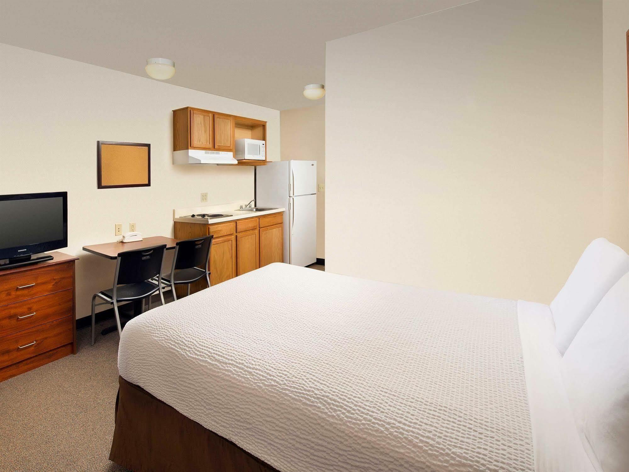 Extended Stay America Select Suites - Charleston - Ashley Phosphate Rd. นอร์ทชาร์ลส์ตัน ภายนอก รูปภาพ