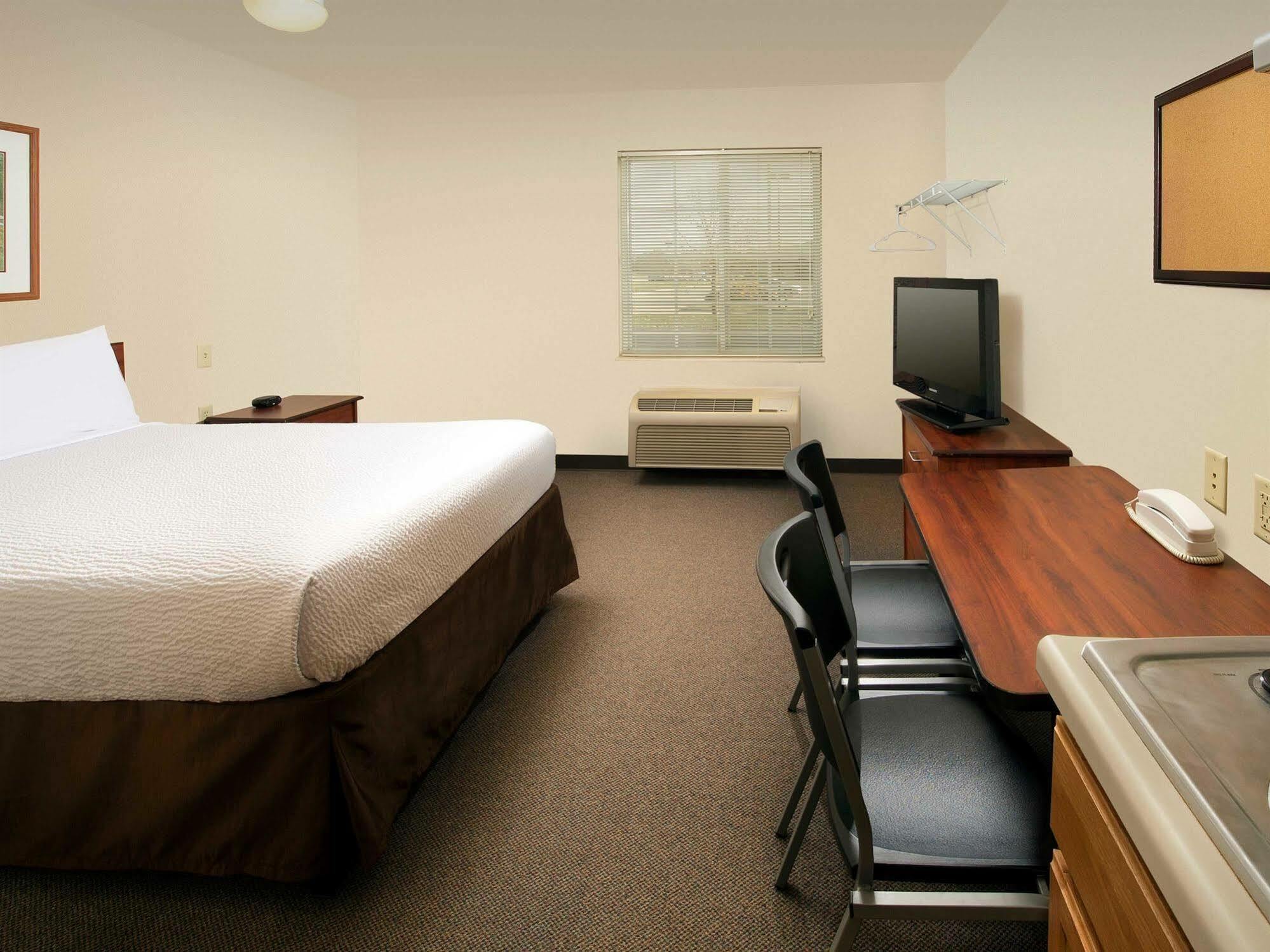 Extended Stay America Select Suites - Charleston - Ashley Phosphate Rd. นอร์ทชาร์ลส์ตัน ภายนอก รูปภาพ