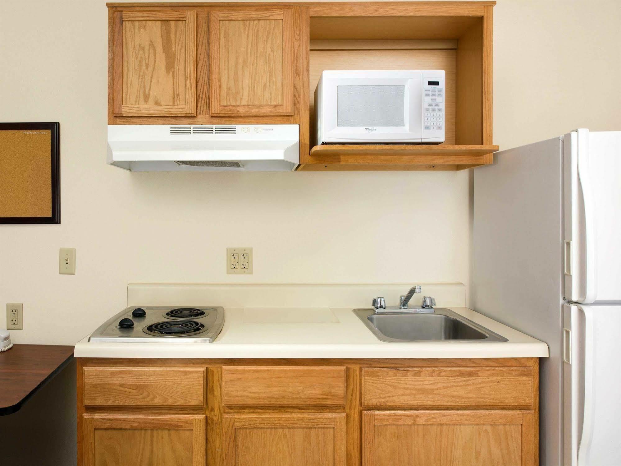 Extended Stay America Select Suites - Charleston - Ashley Phosphate Rd. นอร์ทชาร์ลส์ตัน ภายนอก รูปภาพ